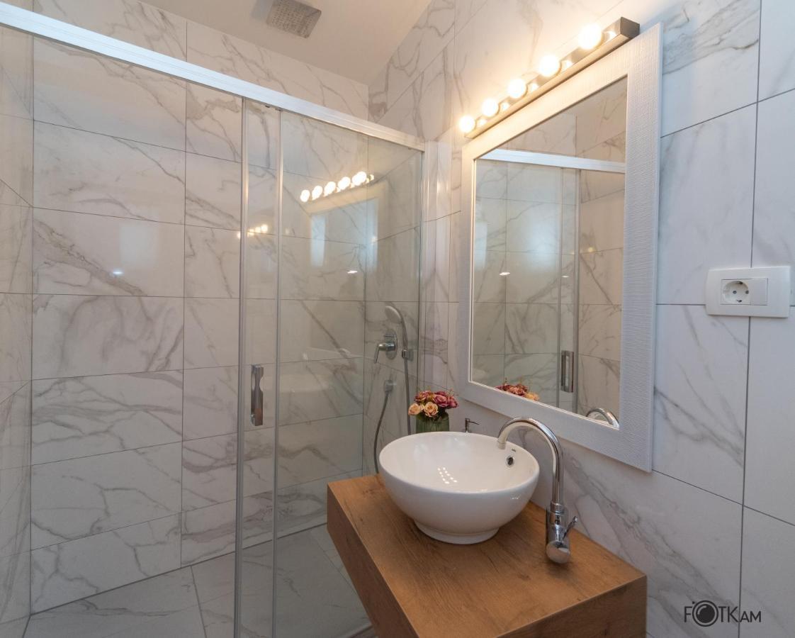 Libar Studio Apartments บาชกาโวดา ภายนอก รูปภาพ
