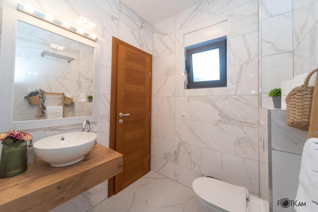 Libar Studio Apartments บาชกาโวดา ภายนอก รูปภาพ