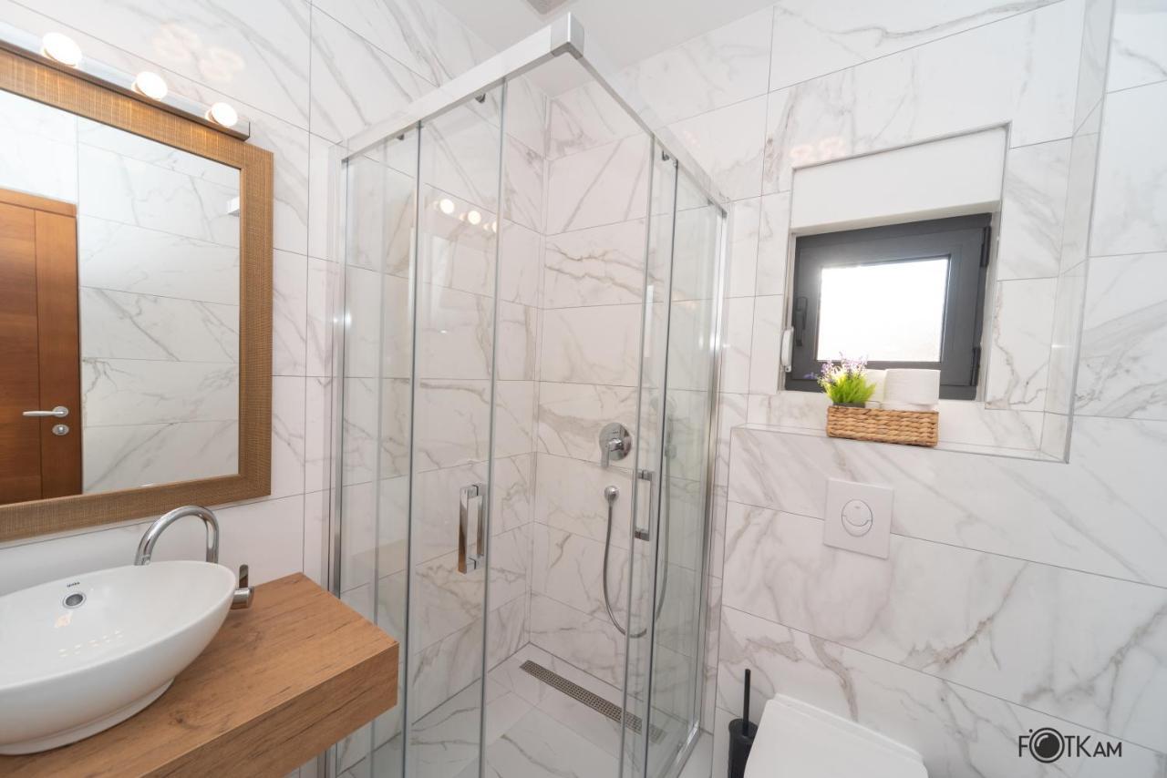Libar Studio Apartments บาชกาโวดา ภายนอก รูปภาพ
