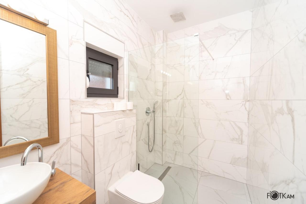 Libar Studio Apartments บาชกาโวดา ภายนอก รูปภาพ