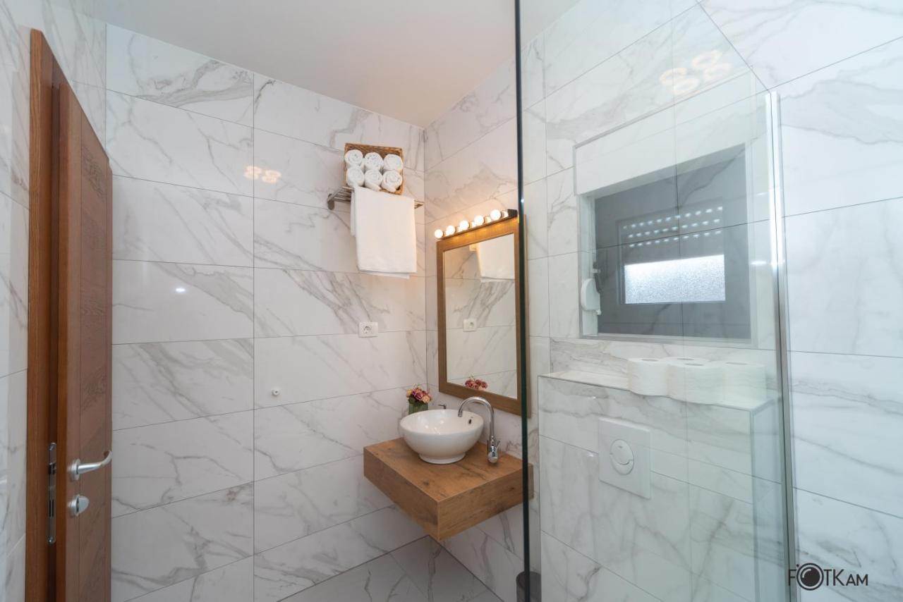 Libar Studio Apartments บาชกาโวดา ภายนอก รูปภาพ